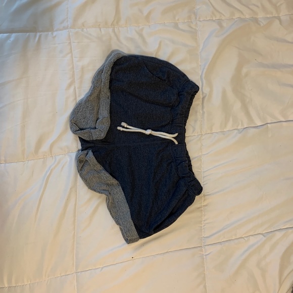 Divided Fabric Shorts super cute!! - Picture 1 of 3